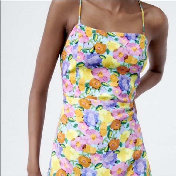 ZARA- Backless floral romper mini ( skort / dress ) - Picture 3 of 9